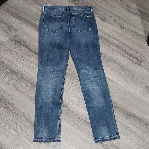 WHBM Curvy Mid Rise Everyday Soft Destructed Slim Jeans - Picture 13 of 14